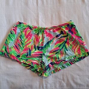 Lilly Pulitzer girls large or 8/10 shorts